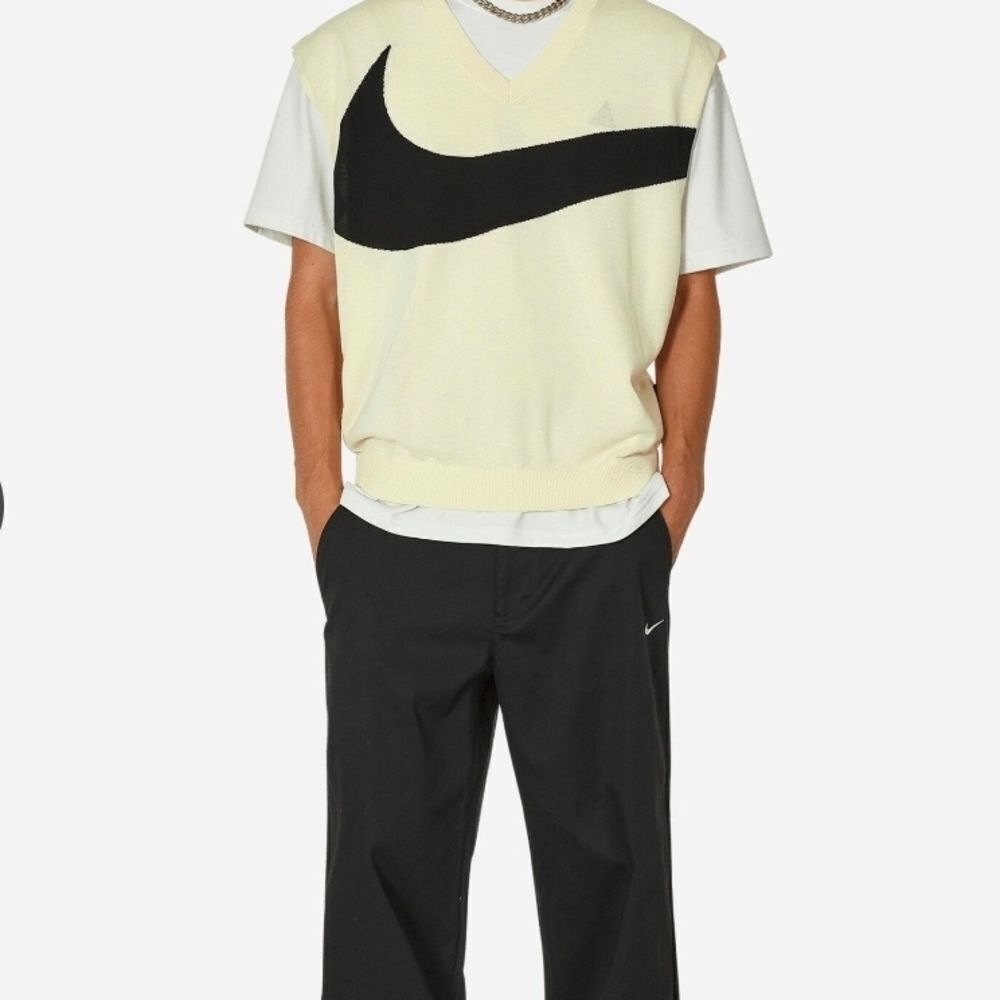 Swoosh Sweater Vest Coconut Milk